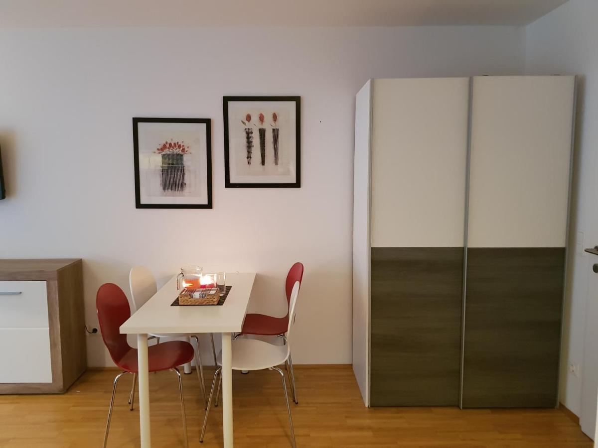 Bullsliving Kaisermuehlen Apartment Erni Next To Uno City Vienne Extérieur photo